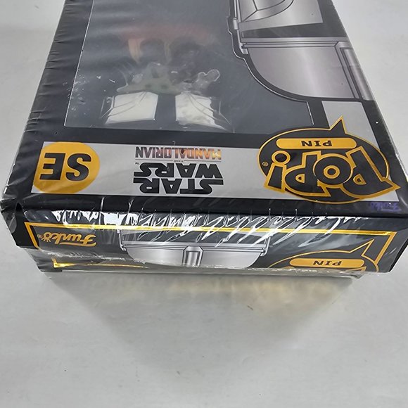 POP! Pins SE Star Wars The Mandalorian With Grogu Enamel Pin New Damaged Box - Picture 7 of 7